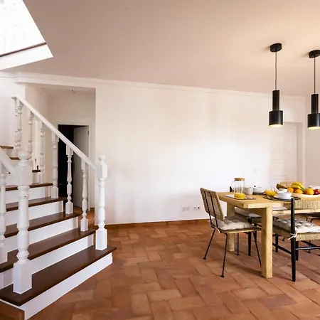 Octopus's Garden By Acasadascasas בית נופש *